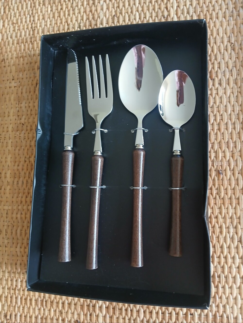 NEW Wood-Handled 4-Piece Flatware Set - Brown